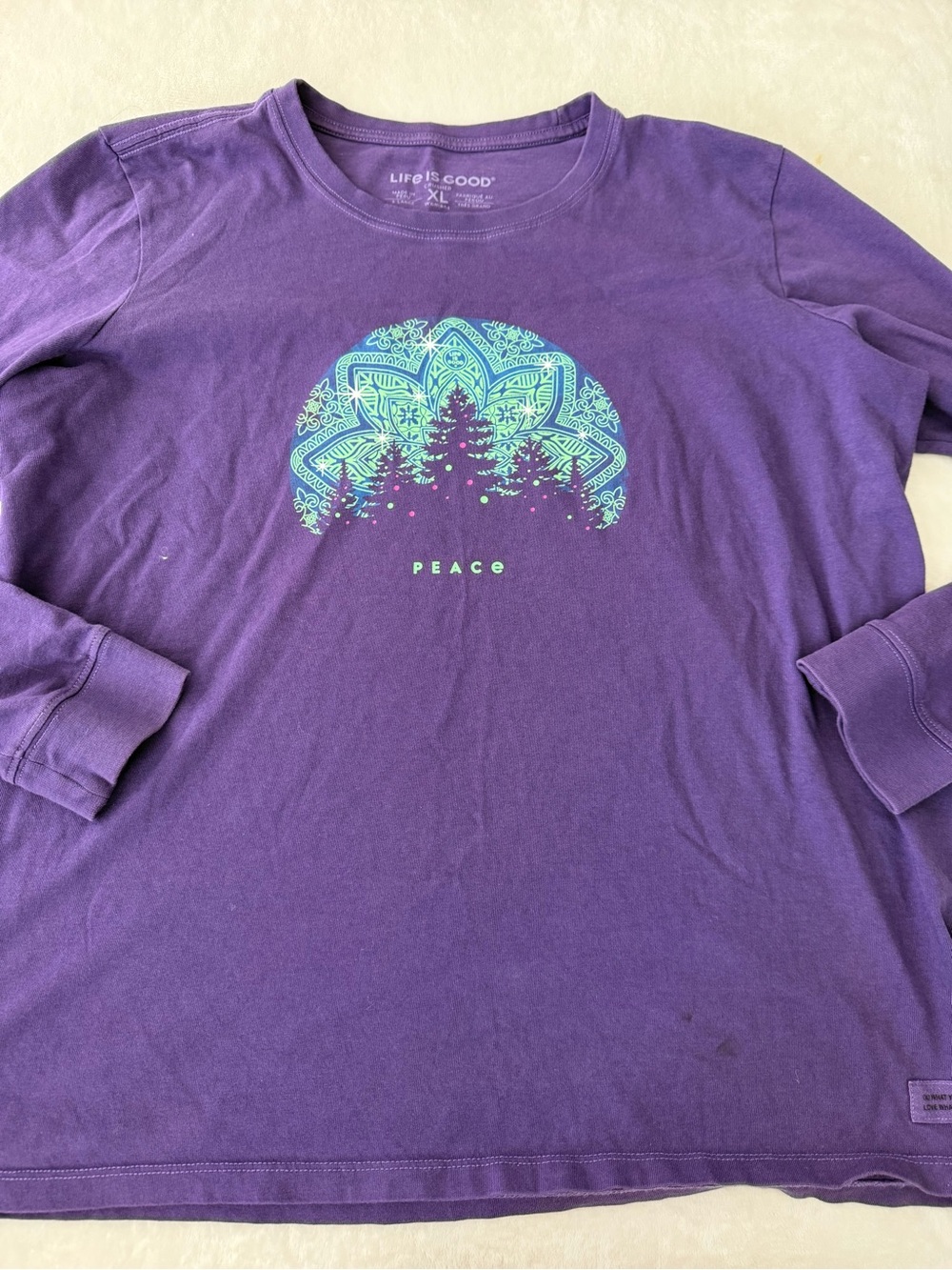 Life is Good women's l/s graphic Tee mandala & tree design "PEACE” XL D77
